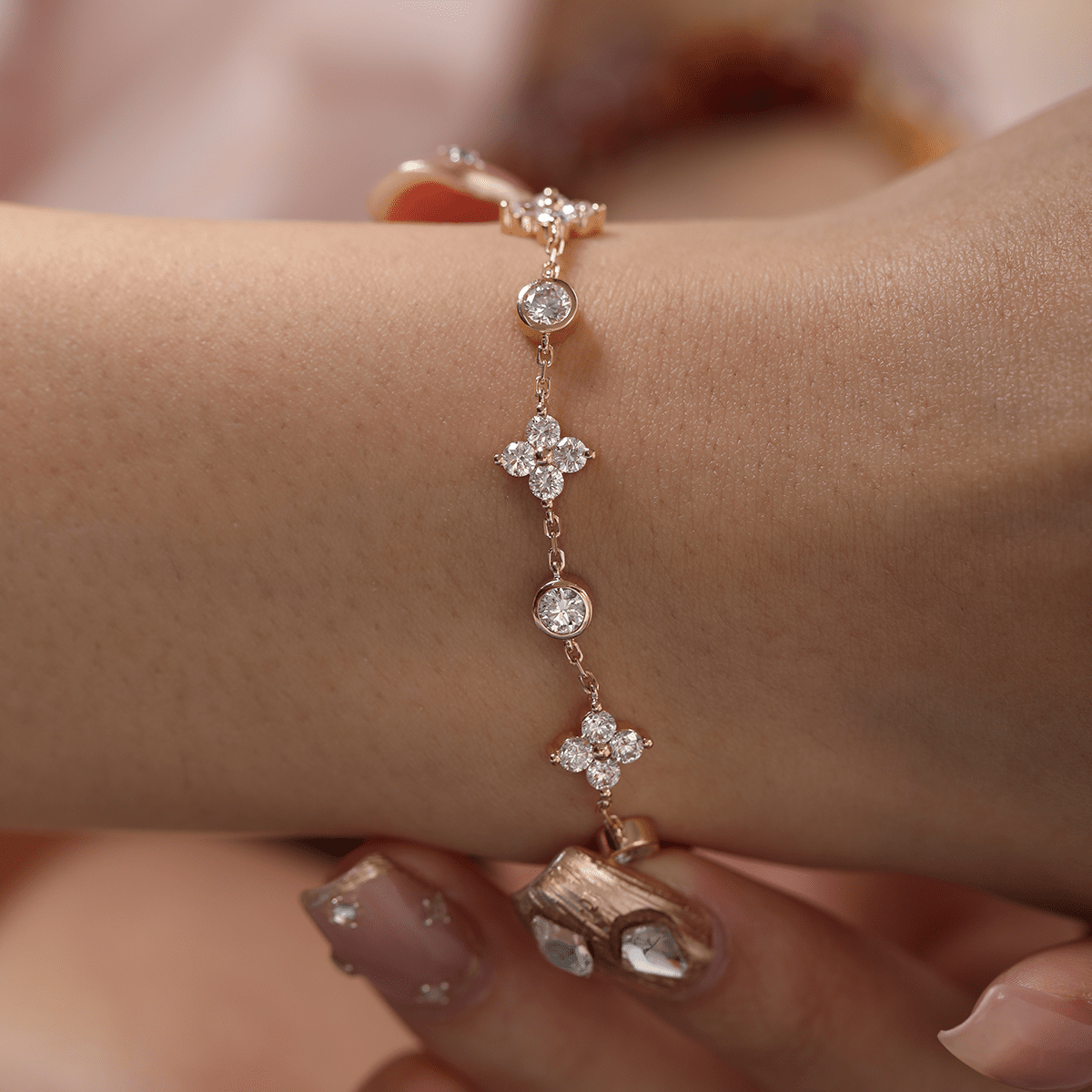 18K Yellow Gold Round Lab Diamond Fancy Shape Station Bracelet - FIORESE JEWELRY