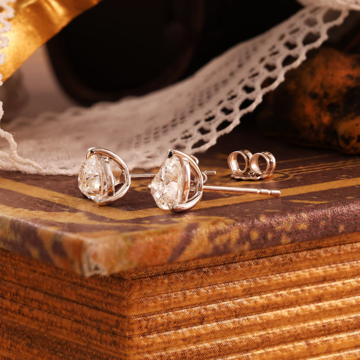 Classic Heart Shape Lab Diamond Three Prongs Ear Studs - LGG Jewelry